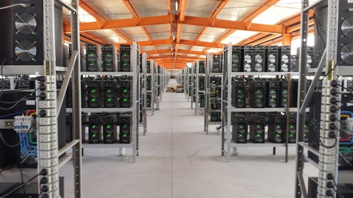 Chinese Government Aiming To Stop Bitcoin Miners - 