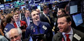 U.S. Futures, Europe Stocks Dip Amid Growth Noise: Markets Wrap U.S. Futures, Europe Stocks Dip Amid Growth Noise: Markets Wrap