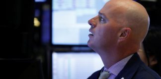 NASDAQ Falls 2 Percent As Apple, Chip Stocks Hit By Weak Forecasts NASDAQ Falls 2 Percent As Apple, Chip Stocks Hit By Weak Forecasts