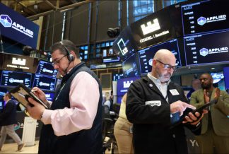 S&P 500, Nasdaq Dip As Broadcom Revenue Miss Dents Chip Stocks S&P 500, Nasdaq Dip As Broadcom Revenue Miss Dents Chip Stocks