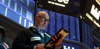 Wall St Advances As Iran Deal Optimism Offsets Hawkish Fed; Intel Soars Wall St Advances As Iran Deal Optimism Offsets Hawkish Fed; Intel Soars