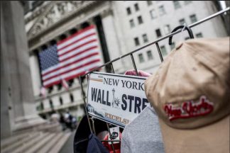 Wall St falls As Big Tech Earnings Rekindle AI Spending Worries; Oil Hits $100 Wall St falls As Big Tech Earnings Rekindle AI Spending Worries; Oil Hits $100