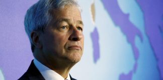 Jamie Dimon Claims People Who Buy the Bitcoin Are “Stupid” Jamie Dimon Claims People Who Buy the Bitcoin Are “Stupid”