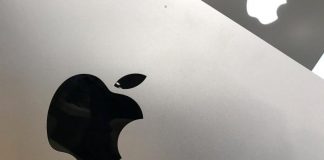 Apple considers bidding for big stake in Toshiba chip business: report Apple considers bidding for big stake in Toshiba chip business: report