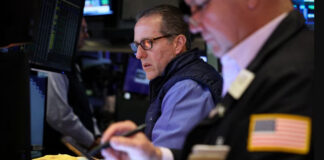 Wall Street Ends Higher As Economic Data Fuels Rate-Pause Bets Wall Street Ends Higher As Economic Data Fuels Rate-Pause Bets