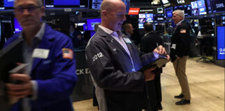 Futures Tick Higher Ahead Of Jobless Claims Data Futures Tick Higher Ahead Of Jobless Claims Data