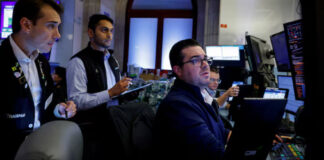 Futures Fall As Investors Await Labor Data, Assess Middle East Risk Futures Fall As Investors Await Labor Data, Assess Middle East Risk