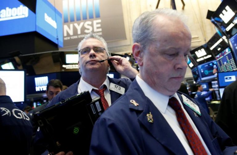 Wall Street dips as geopolitical risks linger, earnings loom