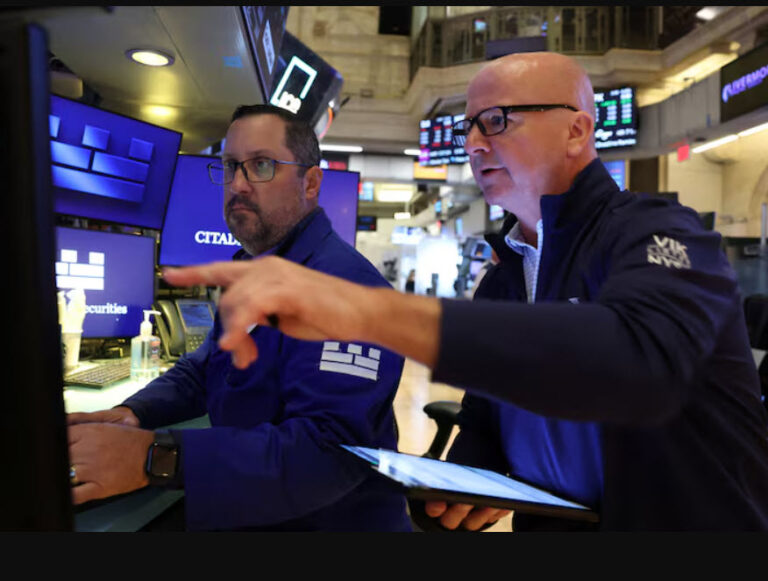 Global Shares Gain But Nvidia’s Slip Trips Up Tech Stocks