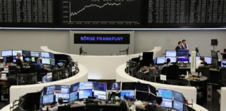 Aktienmärkte rutschen in Absenz einer Handelsvereinbarung ab Global Stocks Slip Amid Lack Of Detail On Trade Deal