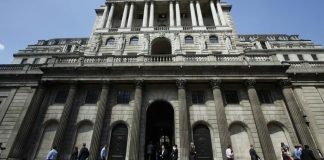 Bank of England leaves interest rates at record low Bank of England leaves interest rates at record low