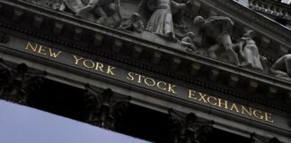 S&P 500 Futures Turn Down After Trump Falsely Claims Victory With Key Votes Uncounted S&P 500 Futures Turn Down After Trump Falsely Claims Victory With Key Votes Uncounted