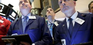 Allzeithoch im S&P – Handelsoptimismus und Hoffnungen auf Zinsschnitte S&P 500 Hits All Time High On Trade Optimism, Rate Cut Hopes