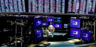 S&P 500, Nasdaq Clinch New Highs On Tech Boost S&P 500, Nasdaq Clinch New Highs On Tech Boost