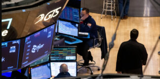 US Stocks Rise as Traders Shrug Off Maduro Ouster: Markets Wrap US Stocks Rise as Traders Shrug Off Maduro Ouster: Markets Wrap