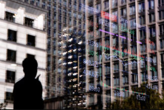 Stocks Back To Record-Setting Ways On Middle East Truce Hopes Stocks Back To Record-Setting Ways On Middle East Truce Hopes