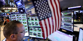 S&P 500, Nasdaq Move Higher After Mixed Earnings; Dow lags S&P 500, Nasdaq Move Higher After Mixed Earnings; Dow lags