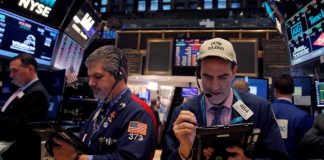 Stock futures hit record highs as ‘Trump trade’ rekindles Stock futures hit record highs as 'Trump trade' rekindles