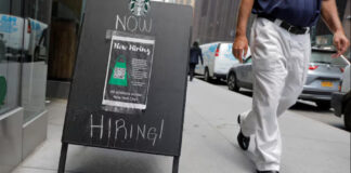 US Weekly Jobless Claims Fall Slightly US Weekly Jobless Claims Fall Slightly