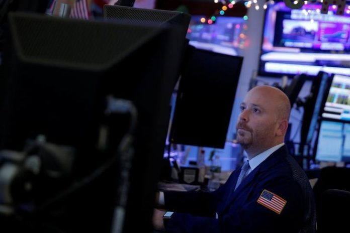 Wall Street Gains For Second Straight Day After Tumultuous Week