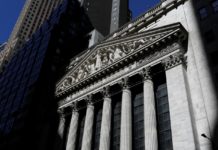 Wall Street Slides As Investors Brace For Dour Earnings