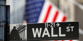 Stocks Whipsaw With Technology Under Pressure: Markets Wrap Stocks Whipsaw With Technology Under Pressure: Markets Wrap