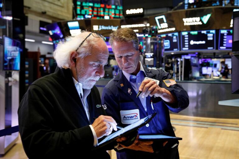 Wall Street flat, IBM results weigh on technology stocks