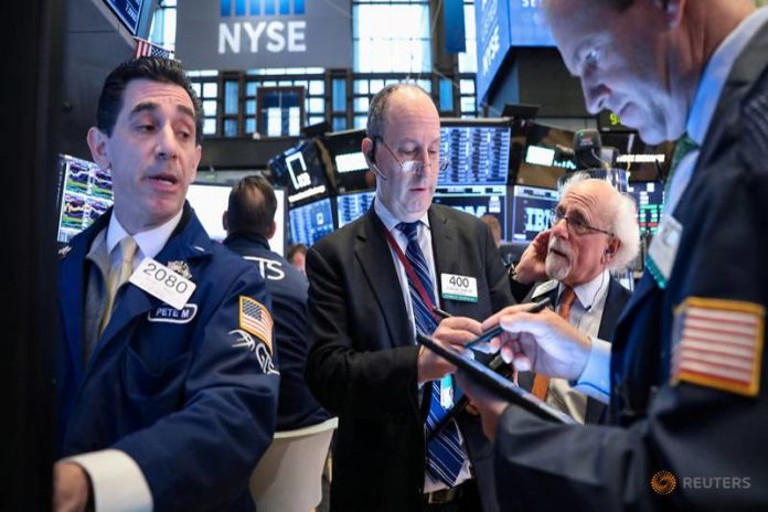 Wall Street Dips After Lackluster Big Bank Earnings