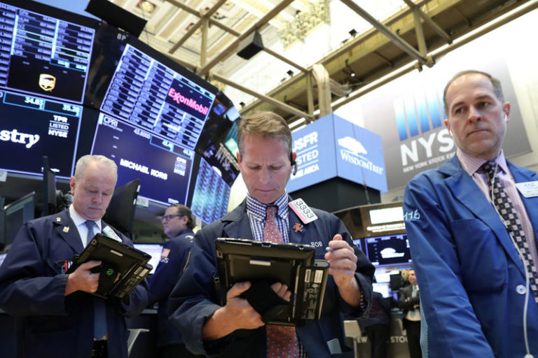 Wall St. Rises As Trade Optimism Boosts Tech, Industrials
