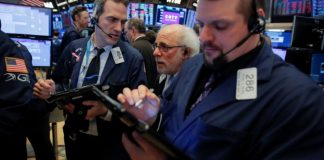 Wall Street extends gains as fears of trade war ease Wall Street extends gains as fears of trade war ease