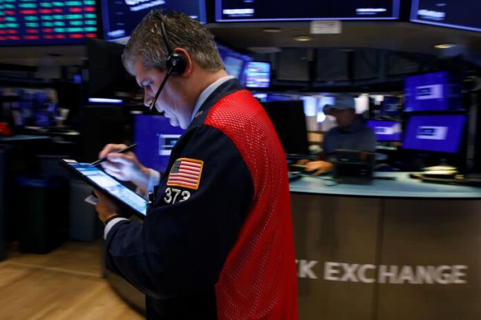 Energy, Financials Help Wall Street Rise From Bruising Week