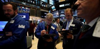 Wall Street set to open slightly lower in light trading Wall Street set to open slightly lower in light trading