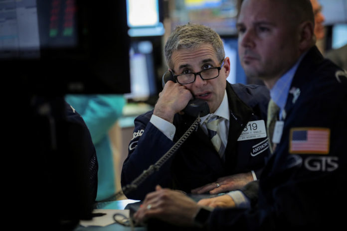 Wall Street Set To Open Modestly Lower As Global Growth Fears Persist